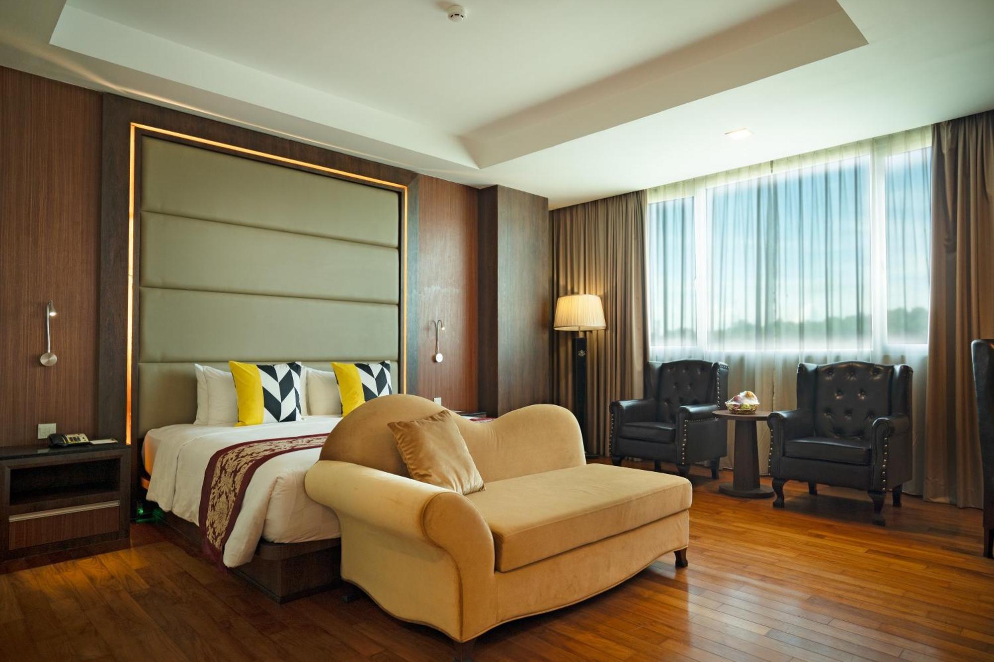 Nagoya Hill Hotel Batam Exterior foto