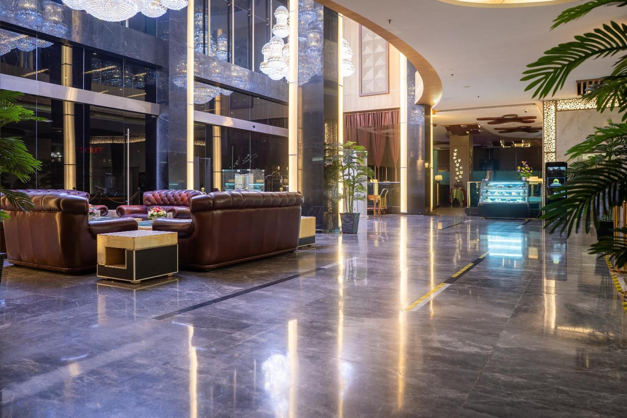 Nagoya Hill Hotel Batam Exterior foto